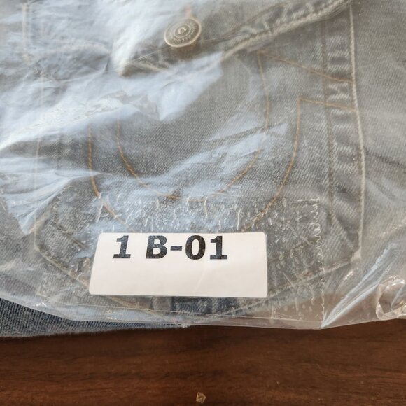 True Religion Ricky Relaxed Straight Denim Jeans Mens Size 42X32 - Picture 15 of 15